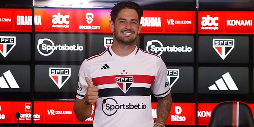 Alexandre Pato na zona mista do São Paulo - Foto: Internet Alexandre Pato na zona mista do São Paulo - Foto: Internet