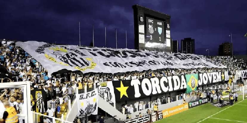 Torcida do Santos lotou a arquibancada no último jogo na Vila (Foto: Reprodução/Internet) Torcida do Santos lotou a arquibancada no último jogo na Vila (Foto: Reprodução/Internet)
