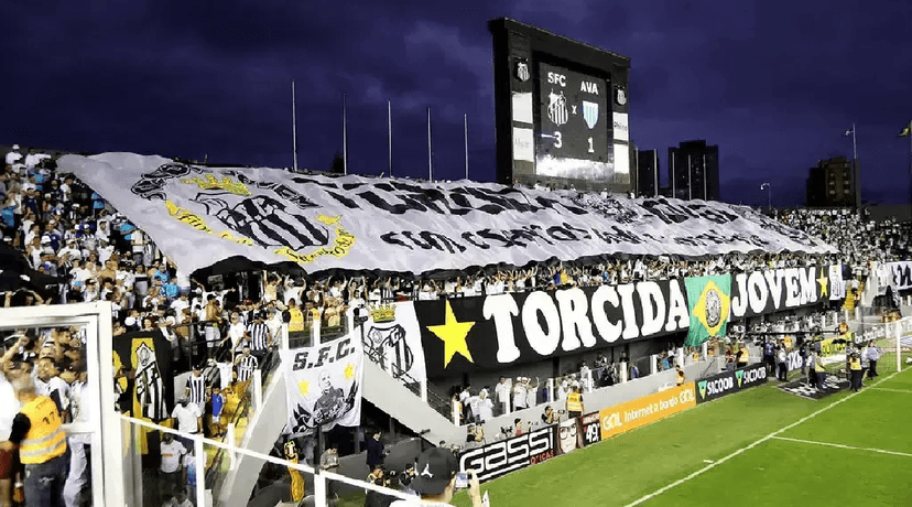 Torcida do Santos em peso na Vila Belmiro (Foto: Reprodução/ Internet) Torcida do Santos em peso na Vila Belmiro (Foto: Reprodução/ Internet)