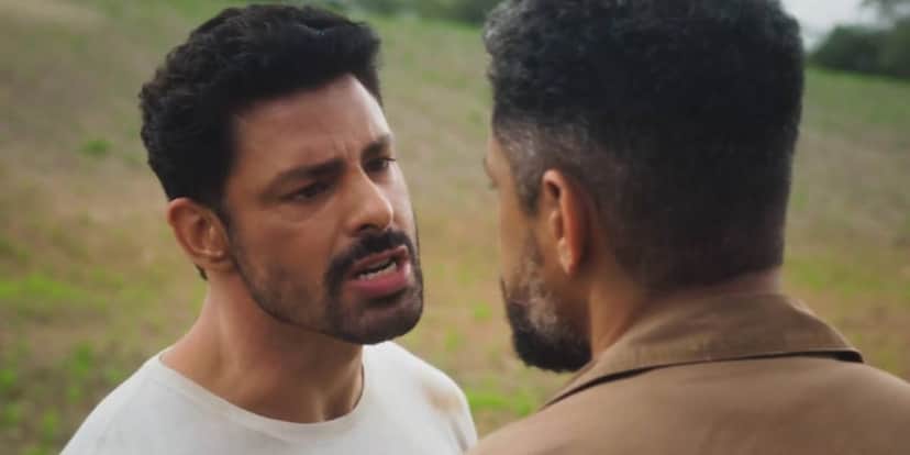 Caio (Cauã Reymond) e Jonatas (Paulo Lessa) são irmãos em "Terra e Paixão" (Foto: Reprodução/TV Globo) Caio (Cauã Reymond) e Jonatas (Paulo Lessa) são irmãos em "Terra e Paixão" (Foto: Reprodução/TV Globo)