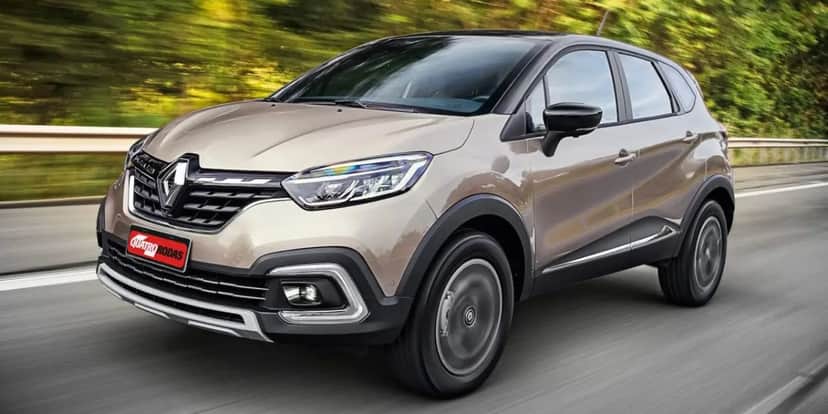 Captur chegou ao Brasil em 2017 (Reprodução: Internet) Captur chegou ao Brasil em 2017 (Reprodução: Internet)