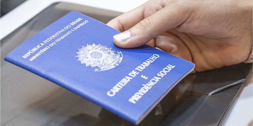 Quem trabalhou com carteira assinada em 2021 pode sacar o valor (Reprodução: Internet) Quem trabalhou com carteira assinada em 2021 pode sacar o valor (Reprodução: Internet)
