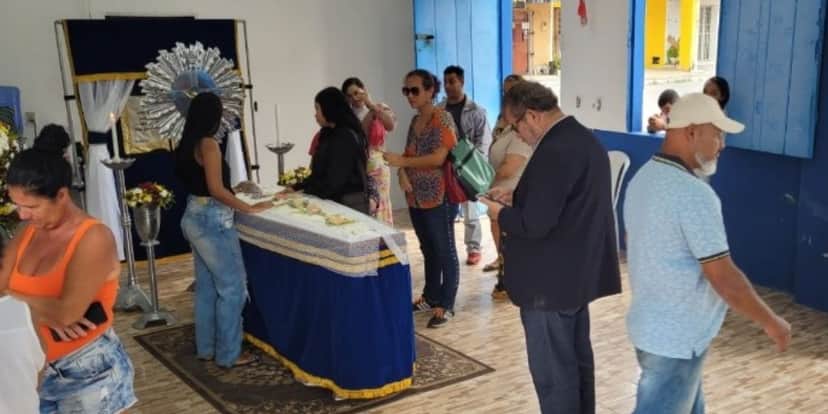 Velório do jornalista aconteceu na manhã da última segunda-feira (14) e contou com familiares e amigos próximos (Reprodução: Internet) Velório do jornalista aconteceu na manhã da última segunda-feira (14) e contou com familiares e amigos próximos (Reprodução: Internet)