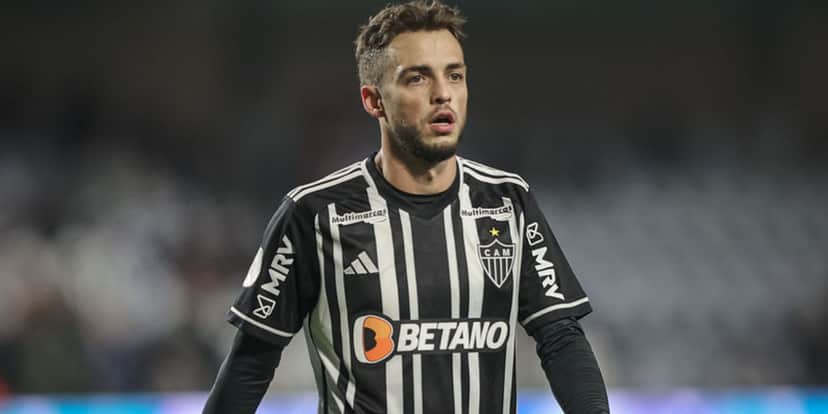 Hyoran com a camisa do Galo - (Foto: Internet) Hyoran com a camisa do Galo - (Foto: Internet)
