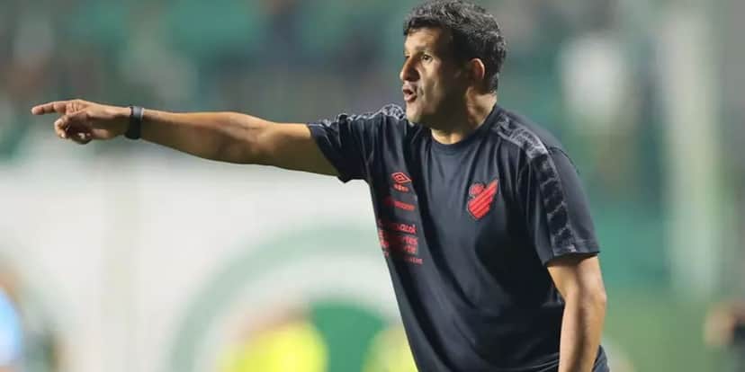 Wesley Carvalho, treinador do CAP - (Foto: Internet) Wesley Carvalho, treinador do CAP - (Foto: Internet)