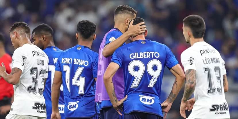 Gilberto se lamentando após falha em gol do Corinthians contra o Cruzeiro - (Foto: Globo Esporte) Gilberto se lamentando após falha em gol do Corinthians contra o Cruzeiro - (Foto: Globo Esporte)