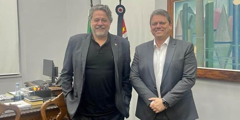 Julio Casares e Tarcisio - (Foto: Internet) Julio Casares e Tarcisio - (Foto: Internet)