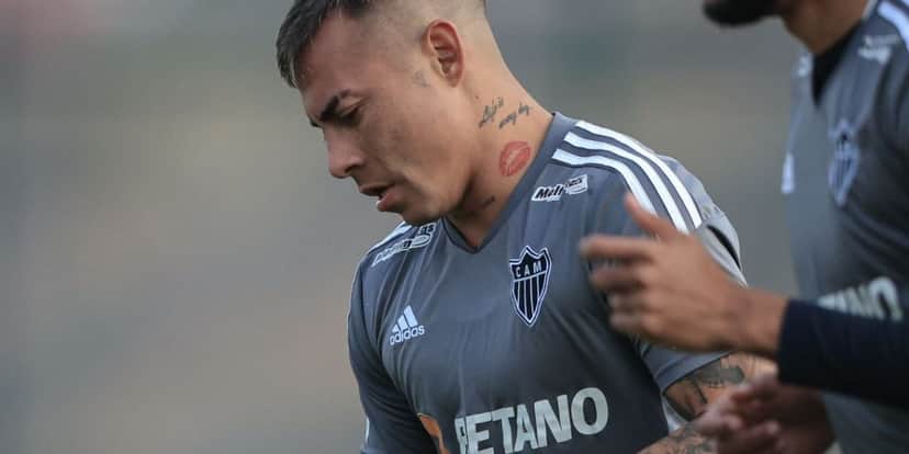 Eduardo Vargas não faz mais parte dos planos do Atlético-MG- Foto | Reprodução: Getty Images Eduardo Vargas não faz mais parte dos planos do Atlético-MG- Foto | Reprodução: Getty Images