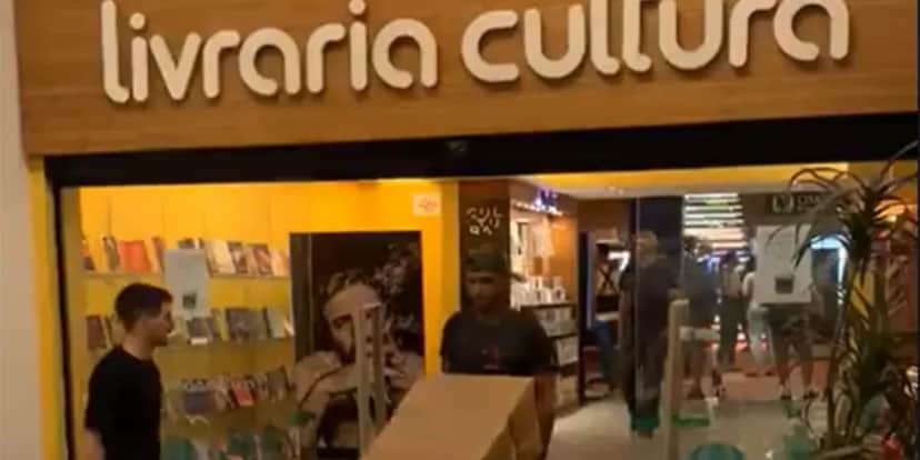 Ordem de despejo contra a Livraria Cultura, em São Paulo (Foto: Reprodução/Twitter) Ordem de despejo contra a Livraria Cultura, em São Paulo (Foto: Reprodução/Twitter)