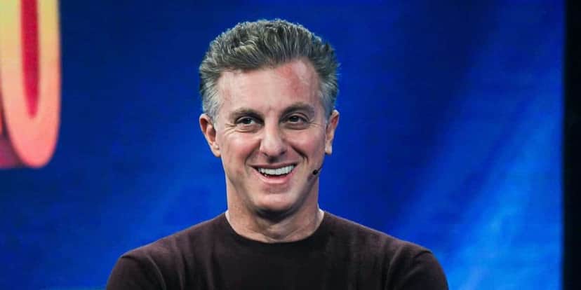 Luciano Huck no comando do Domingão (Reprodução: Globo) Luciano Huck no comando do Domingão (Reprodução: Globo)