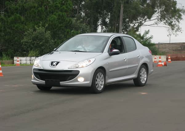 Carro de passeio a diesel (Reprodução/internet) Carro de passeio a diesel (Reprodução/internet)