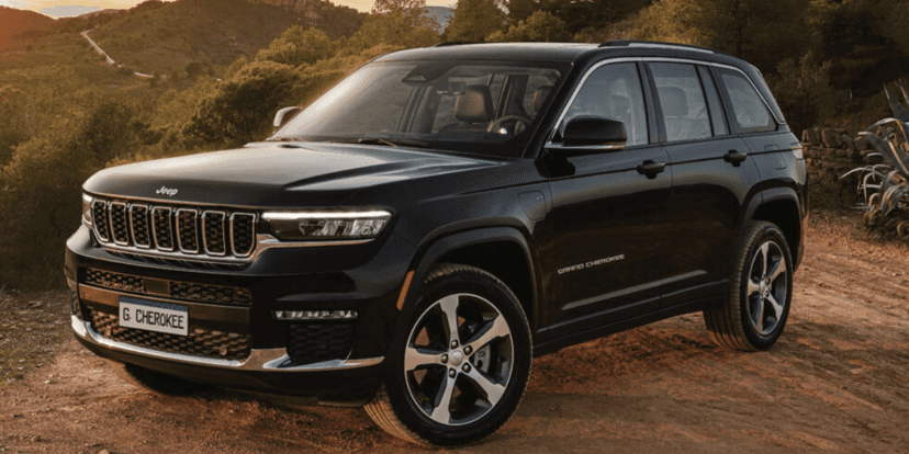 Jeep Grand Cherokee versão preta (Reprodução/Internet) Jeep Grand Cherokee versão preta (Reprodução/Internet)