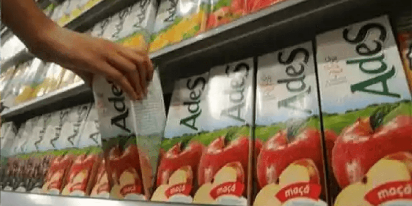 Lote de suco AdeS foi suspenso por constatar presença de soda cáustica na composição (Foto Reprodução/Internet) Lote de suco AdeS foi suspenso por constatar presença de soda cáustica na composição (Foto Reprodução/Internet)