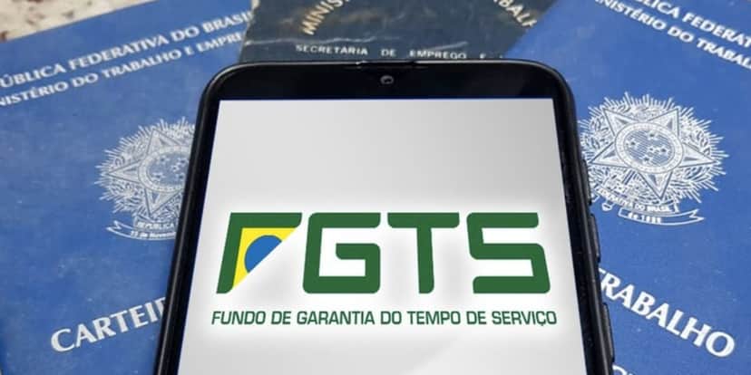 Carteiras de trabalho e aplicativo FGTS (Foto: Reprodução / Internet) Carteiras de trabalho e aplicativo FGTS (Foto: Reprodução / Internet)