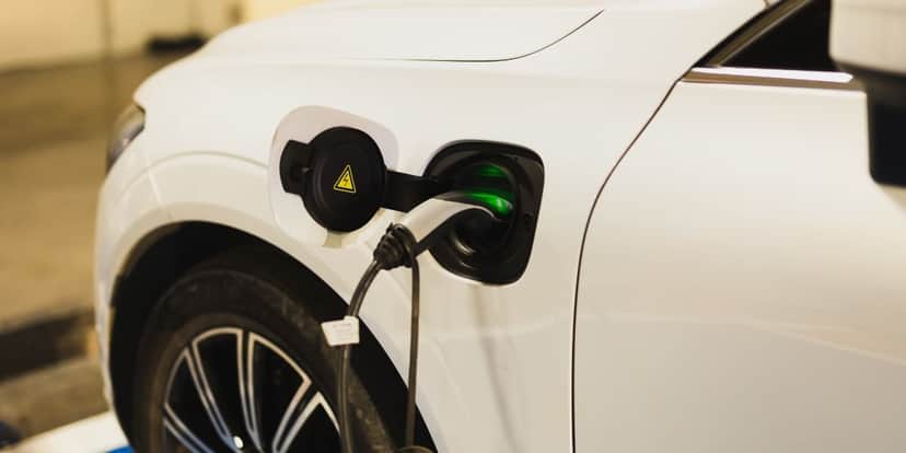 Projeto de Lei visa isenção de IPVA para carros elétricos (Imagem Reprodução Internet) Projeto de Lei visa isenção de IPVA para carros elétricos (Imagem Reprodução Internet)