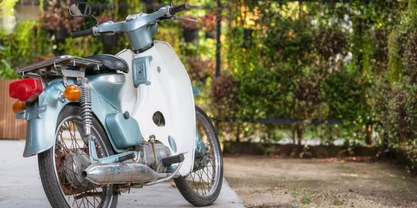Moto da Honda que custa sete mil reais (Imagem Reprodução Canva) Moto da Honda que custa sete mil reais (Imagem Reprodução Canva)