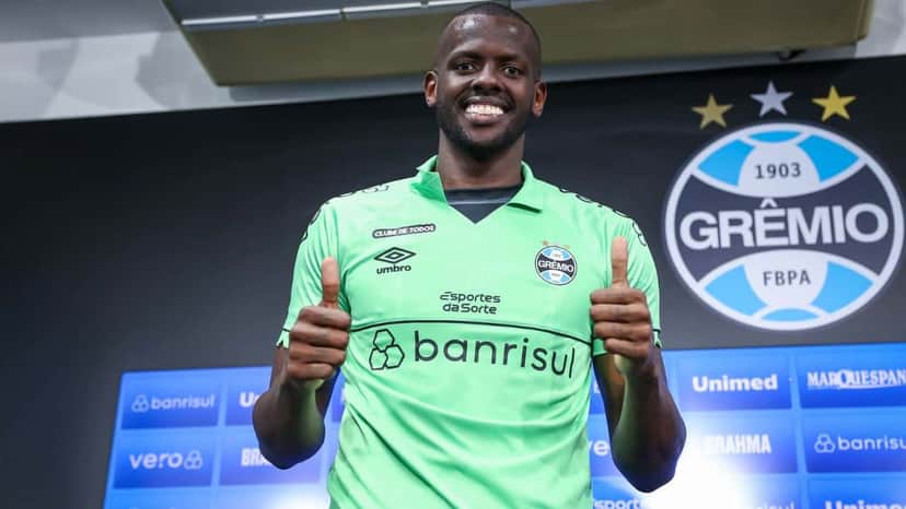 Caíque deve estrear pelo Grêmio na próxima partida (Foto: Divulgação) Caíque deve estrear pelo Grêmio na próxima partida (Foto: Divulgação)