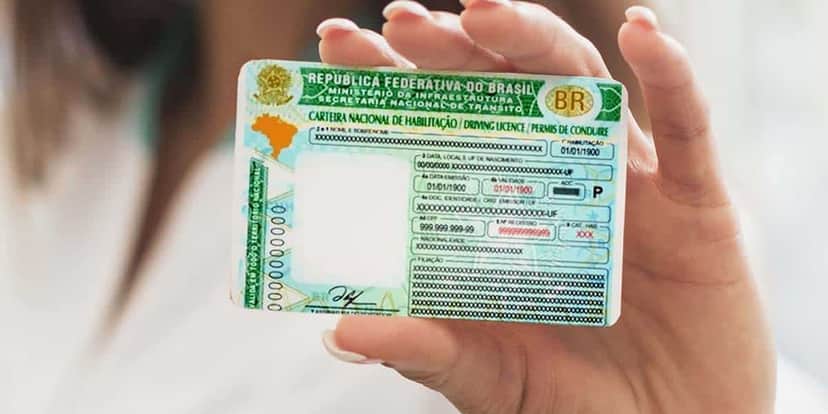 Andar com a CNH vencida é considerada uma infração gravíssima (Reprodução: Internet) Andar com a CNH vencida é considerada uma infração gravíssima (Reprodução: Internet)