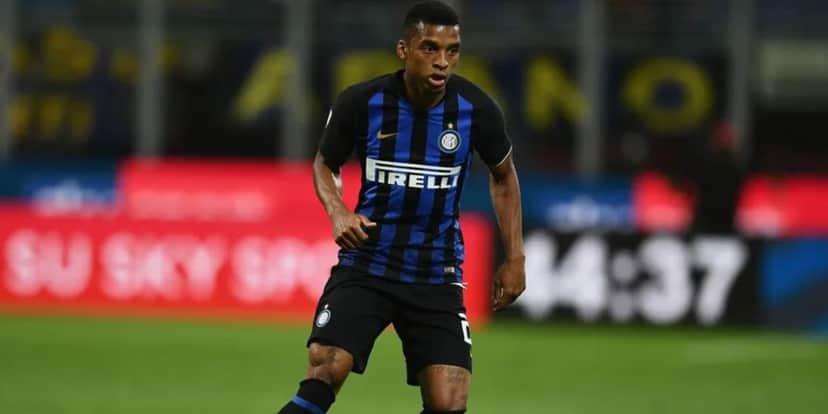 Dalbert novo jogador do Inter - (Foto: Internet) Dalbert novo jogador do Inter - (Foto: Internet)