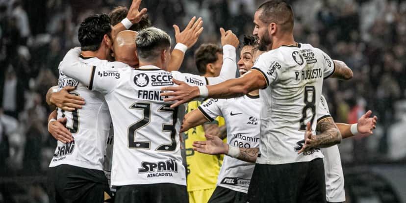 Elenco Corinthians - (Foto: Internet) Elenco Corinthians - (Foto: Internet)