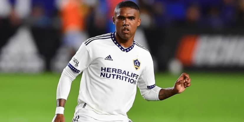 Douglas Costa sela vingança contra o Grêmio e acerta com rival - Foto | Reprodução: Internet Douglas Costa sela vingança contra o Grêmio e acerta com rival - Foto | Reprodução: Internet
