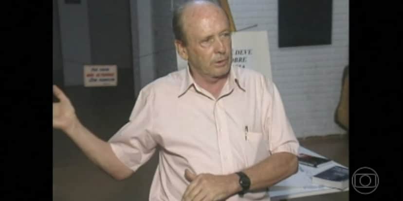 "Jornal Nacional" noticiou morte de Nelson Travnik (Foto: Reprodução/TV Globo) "Jornal Nacional" noticiou morte de Nelson Travnik (Foto: Reprodução/TV Globo)