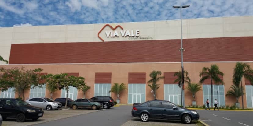 Via Vale Shopping Centers faz parte de grupo à beira da falência (Foto: DestiMap) Via Vale Shopping Centers faz parte de grupo à beira da falência (Foto: DestiMap)
