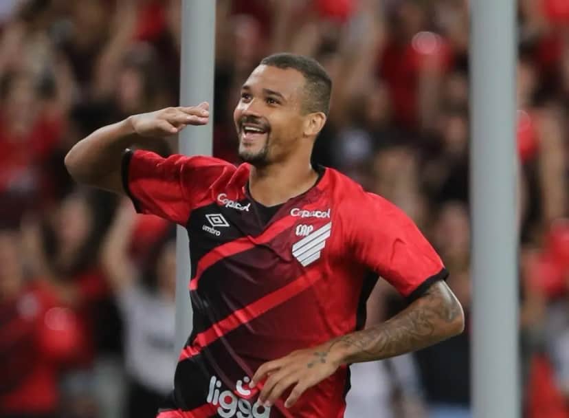 Zé Ivaldo, reforço do Cruzeiro é afastado de clube (Foto: Divulgação) Zé Ivaldo, reforço do Cruzeiro é afastado de clube (Foto: Divulgação)