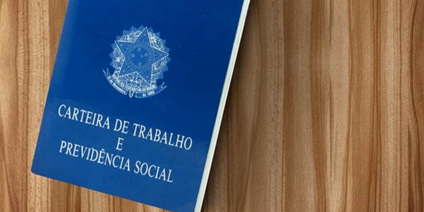 Carteira de trabalho (Foto: Reprodução / Internet) Carteira de trabalho (Foto: Reprodução / Internet)