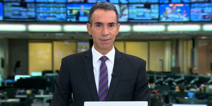 César Tralli no Jornal Hoje (Foto: Reprodução / Globo) César Tralli no Jornal Hoje (Foto: Reprodução / Globo)