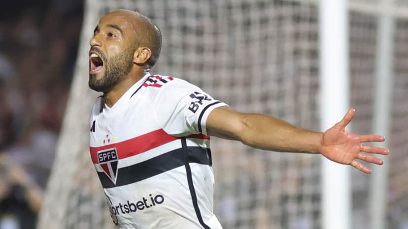 Jogador Lucas Moura no São Paulo (Foto: Reprodução, Lancei) Jogador Lucas Moura no São Paulo (Foto: Reprodução, Lancei)