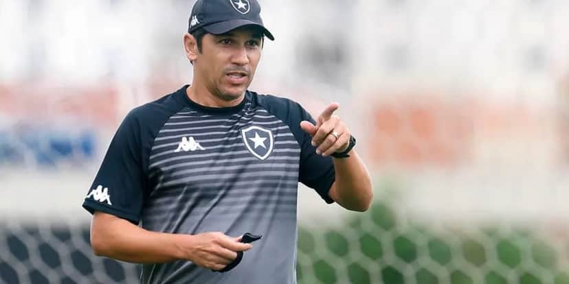 Lúcio Flávio no Botafogo - Foto: Internet Lúcio Flávio no Botafogo - Foto: Internet