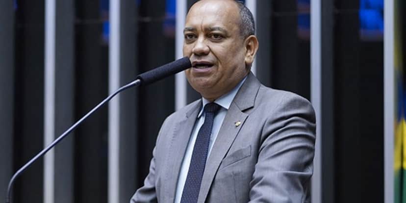 Max Lemos (Foto: Reprodução / Câmera dos Deputados) Max Lemos (Foto: Reprodução / Câmera dos Deputados)
