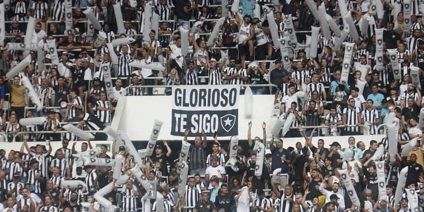 Torcida do Botafogo - Foto: Internet Torcida do Botafogo - Foto: Internet