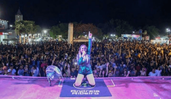 Andreia Ribeiro era uma cantora famosa de forró (Foto: Divulgação) Andreia Ribeiro era uma cantora famosa de forró (Foto: Divulgação)