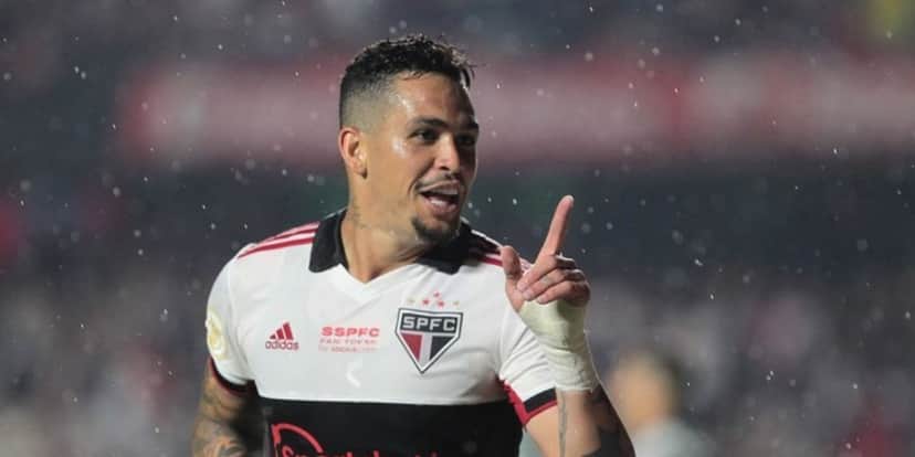 Luciano recebe sondagens para deixar o São Paulo já em janeiro de 2024 - (Foto: Internet) Luciano recebe sondagens para deixar o São Paulo já em janeiro de 2024 - (Foto: Internet)