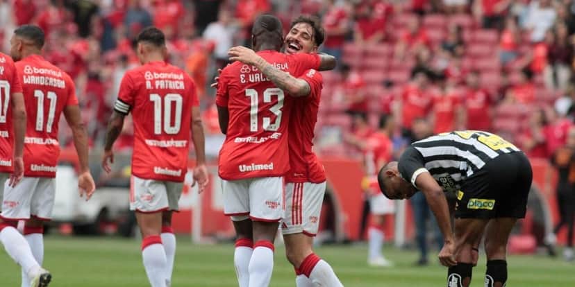 Inter 7 x 1 Santos - (Foto: Internet) Inter 7 x 1 Santos - (Foto: Internet)