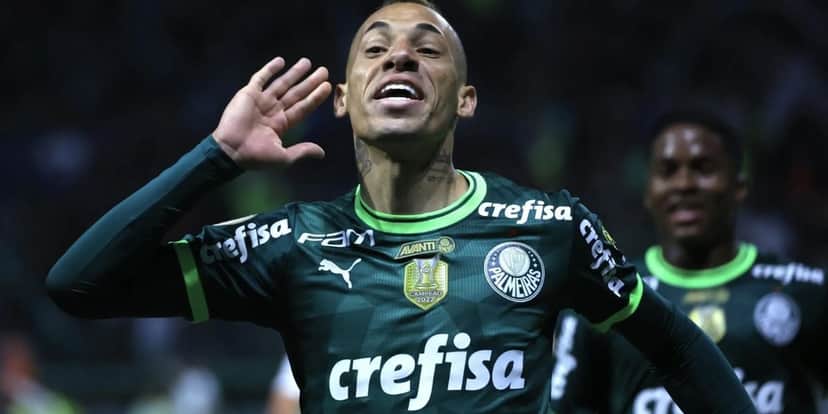 Novo 'camisa 9' no Vasco: Pedrinho volta e está assinando com atacante do Palmeiras como substituto de Vegetti - Foto | Reprodução: Internet Novo 'camisa 9' no Vasco: Pedrinho volta e está assinando com atacante do Palmeiras como substituto de Vegetti - Foto | Reprodução: Internet