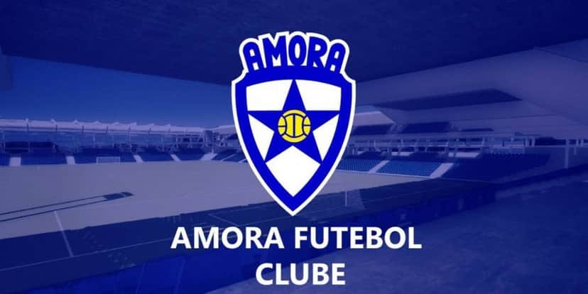 Ronaldo Fenômeno está em estágios inicias para comprar o Amora FC, de Portugal - (Foto: Internet) Ronaldo Fenômeno está em estágios inicias para comprar o Amora FC, de Portugal - (Foto: Internet)