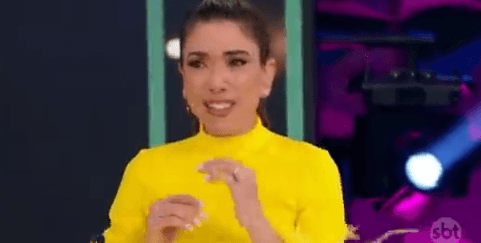 Patrícia foi às lágrimas no palco do 'Programa Silvio Santos' (Foto: Reprodução Internet) 