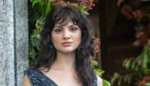Petra (Debora Ozório) em Terra e Paixão (Foto: Reprodução / Globo) Petra (Debora Ozório) em Terra e Paixão (Foto: Reprodução / Globo)