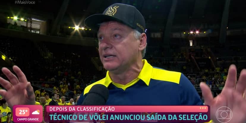 Técnico Renan Dal Zotto pediu demissão Seleção Brasileira Masculina de Vôlei (Foto: Reprodução/TV Globo) Técnico Renan Dal Zotto pediu demissão Seleção Brasileira Masculina de Vôlei (Foto: Reprodução/TV Globo)