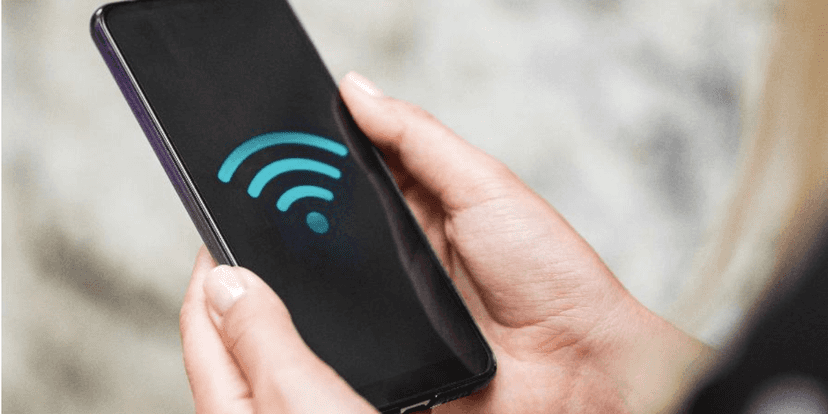 Celular conectado ao Wi-Fi (Reprodução/Internet) Celular conectado ao Wi-Fi (Reprodução/Internet)