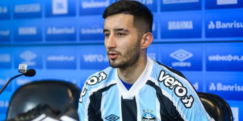 Mathías Villasanti poderá dar adeus ao Grêmio (Foto: Reprodução / Internet)