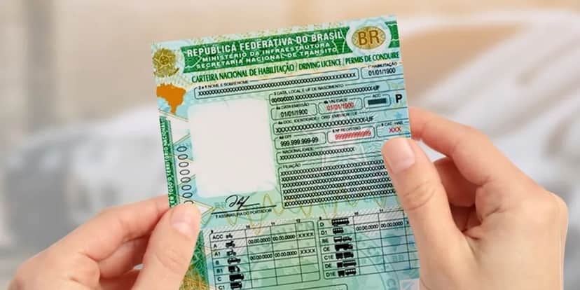 A CNH é obrigatória para todos os motoristas conduzirem um veículos (Reprodução: Internet) A CNH é obrigatória para todos os motoristas conduzirem um veículos (Reprodução: Internet)