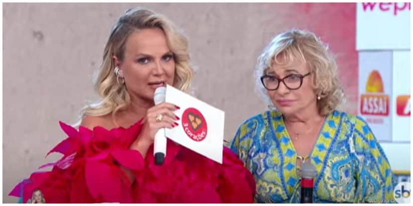 Eliana com a mãe no SBT (Foto: Reprodução/ Internet)