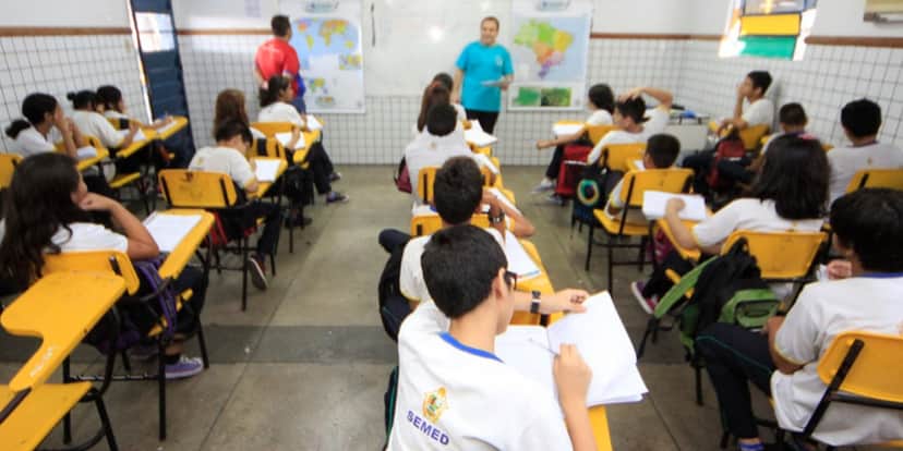 Escola de Manaus - Foto: Reprodução/Internet Escola de Manaus - Foto: Reprodução/Internet
