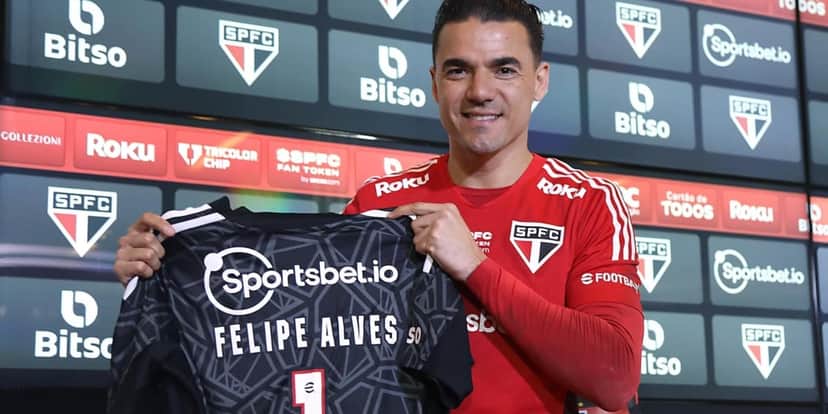 Goleiro Felipe Alves no São Paulo (Foto: Reprodução/ Internet) Goleiro Felipe Alves no São Paulo (Foto: Reprodução/ Internet)