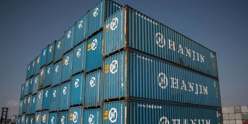 milhares de containers da empresa ficaram espalhados pelo mundo (Reprodução: Internet) milhares de containers da empresa ficaram espalhados pelo mundo (Reprodução: Internet)