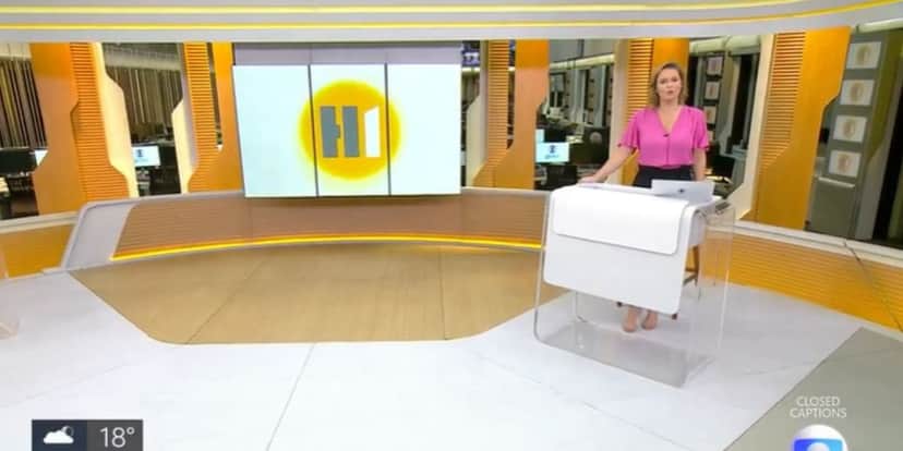 Ana Paula Campos está no comando do Hora 1, na ausência do âncora (Reprodução: Globo) Ana Paula Campos está no comando do Hora 1, na ausência do âncora (Reprodução: Globo)